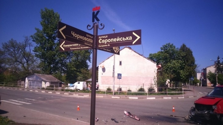 На перехресті чи не щомісяця відбуваються ДТП