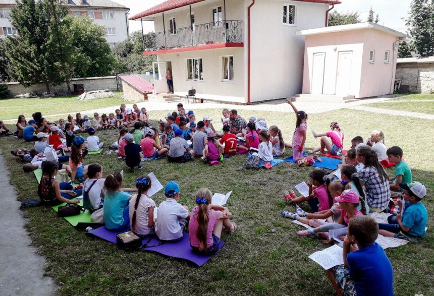 На Прикарпатті відбулись веселі &laquo;Канікули з Богом&raquo;