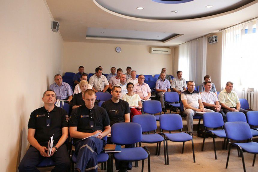 У зв&rsquo;язку зі складними погодними умовами, це четверте засідання, яке проводять впродовж місяця