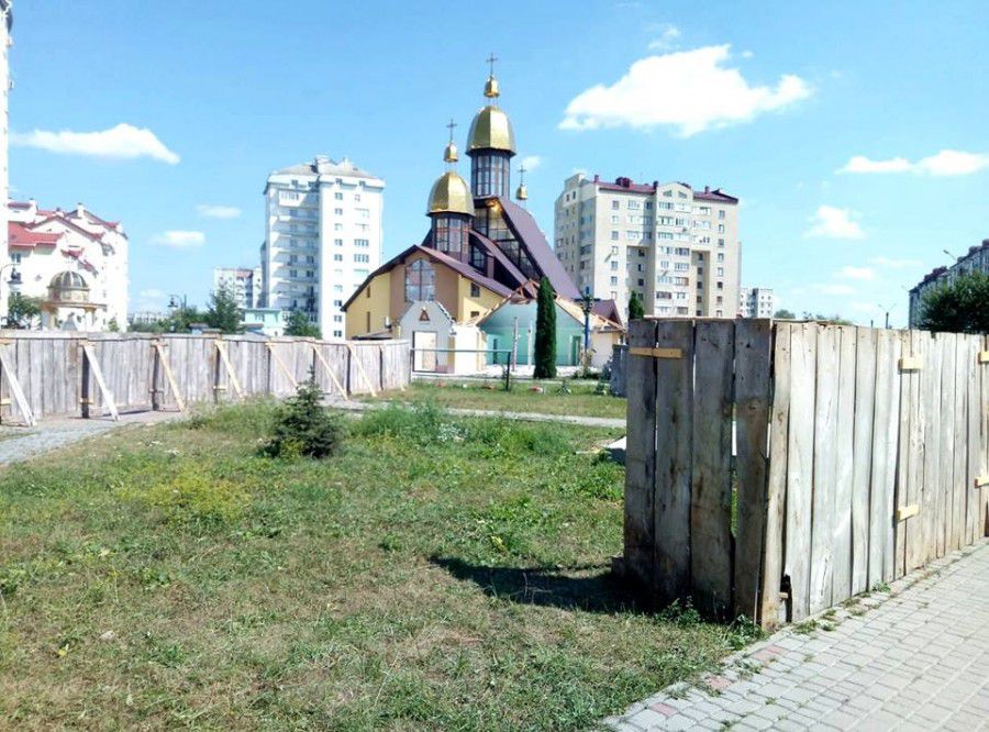 Роботи зі встановлення пішохідного фонтану в Івано-Франківську вже розпочалися