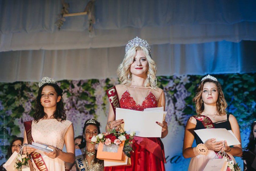 У категорії "Міс Долиняночка 2018" перемогу здобула - Ілона Шутка