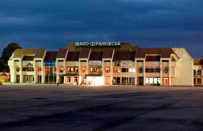 За кількістю перевезених пасажирів серед українських міст  Івано-Франківський аеропорт - найкращий