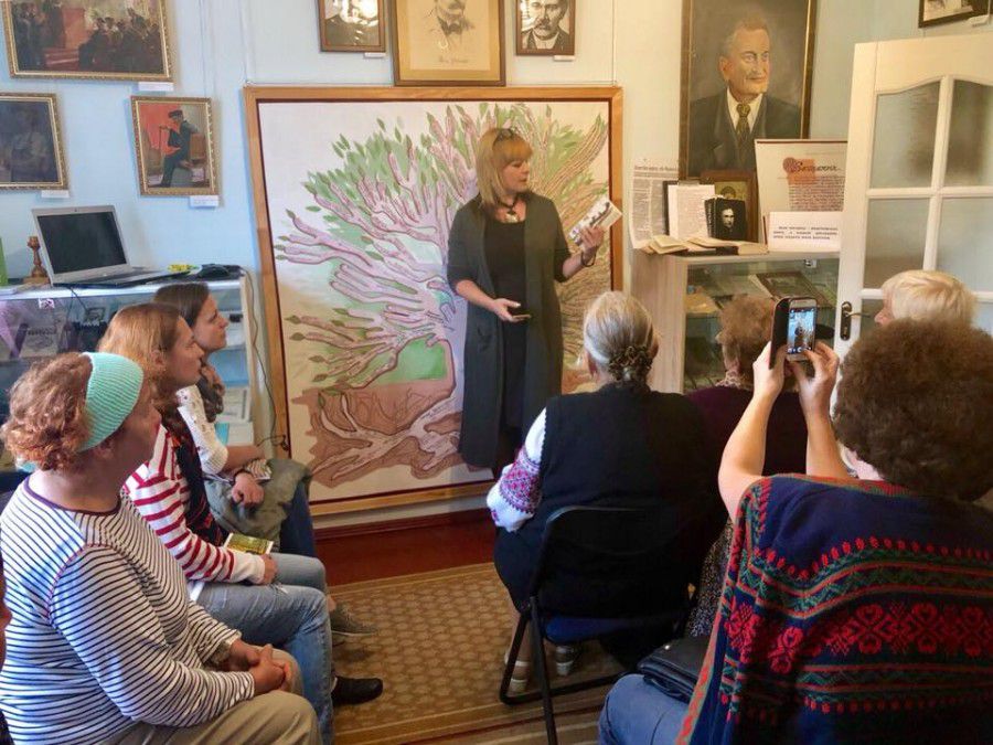 Участь у Франкових читаннях взяли поети, мешканці Підгірок і представники культури | Фото: Ольга Білоус