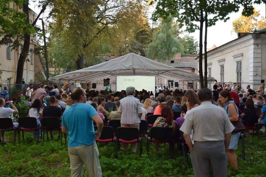 Ілюстрація. Франківський глядач безкоштовно зможе переглянути українські стрічки