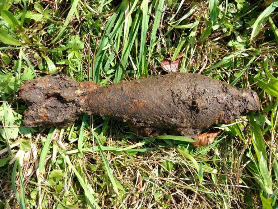 Потрібно пам'ятати, що у разі виявлення вибухонебезпечних предметів необхідно відразу повідомити про це за номером 