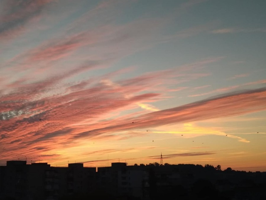 Незвичайне і фантастиче небо в Калуші