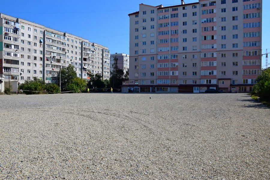 Саме таким чином міська влада зберегла цю територію від стихійної забудови