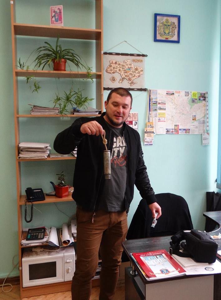 Набої калібру 30 мм зазвичай використовують не проти піхоти, а проти броньованої техніки