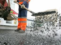 Ілюстрація.За проектом рішення міська рада виділяє 198 тис. гривень на поточний ремонт доріг