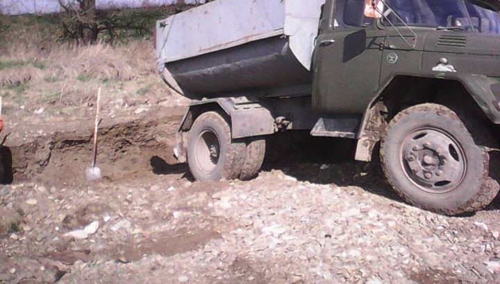 Ілюстрація. Прокуратура скерувала до суду клопотання про накладення арешту на вилучені з місця події транспортні засоби