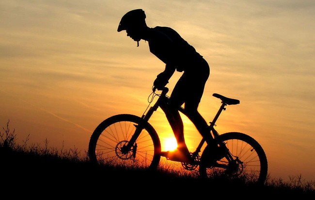 Ілюстрація. Крім навчання, організатори обіцяють спілкування із затятими веломандрівниками, які вже півсвіту на велосипе