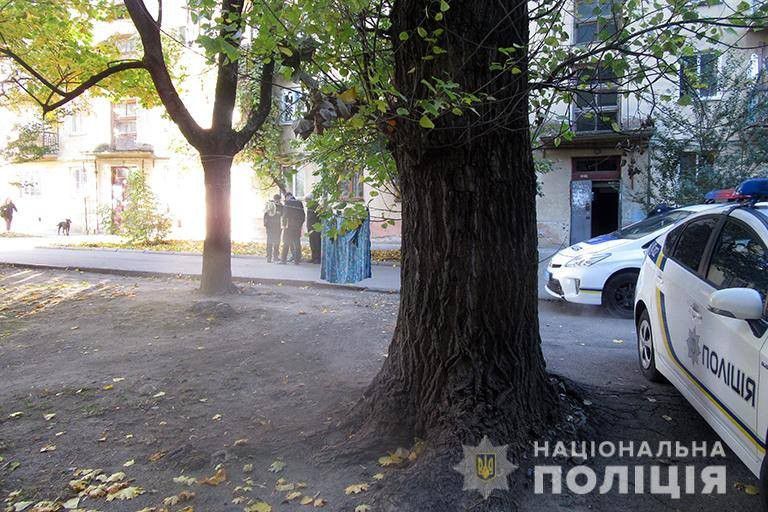 Погроза зброєю право свідомим франківцям: поліцейські оперативно затримали чоловіка, який влаштував конфлікт