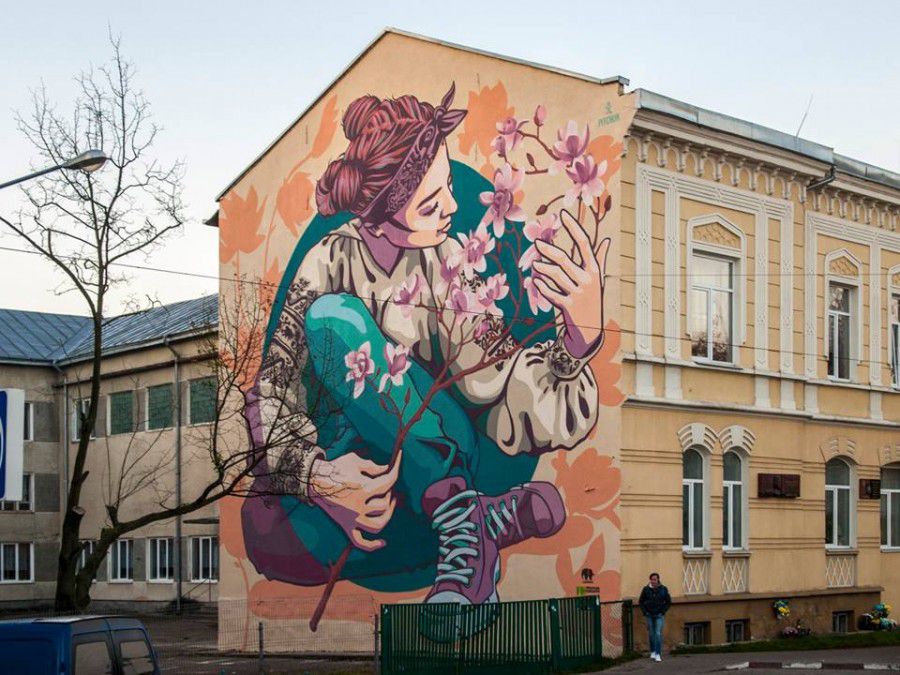 У Cnhb. "розцвіла" магнолія