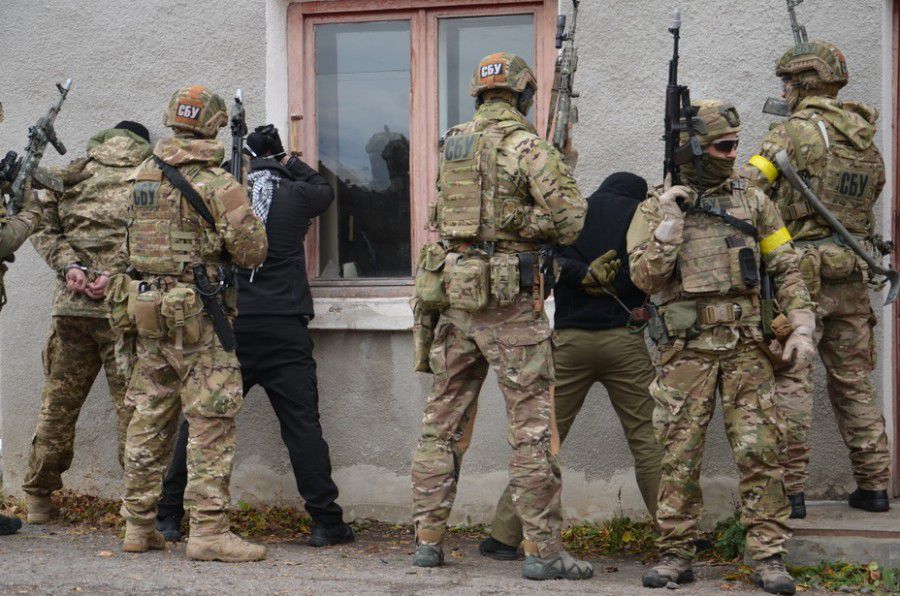 СБУ висловлює вдячність громадянам, які повідомляли на телефон &laquo;гарячої лінії&raquo; про підозрілих осіб