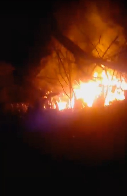 На результат гасіння пожежі також вплинула відсутність вододжерела поблизу місця події, адже найближча водойма розташова