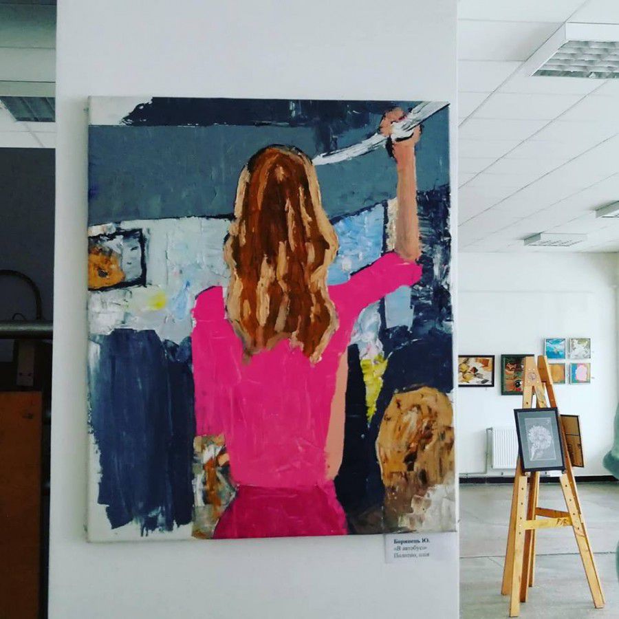 Світлини &mdash; з виставки робіт калуських художників "Натхнення", що в ці дні представлені у виставковій зал