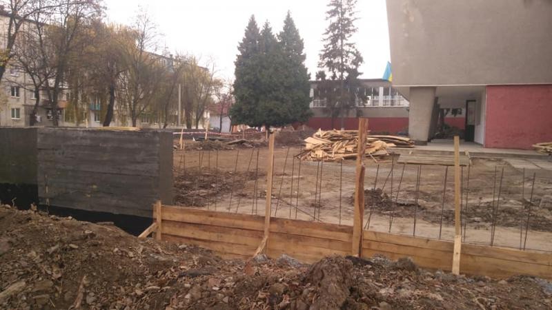 На спорудження фонтана біля &laquo;Юності&raquo; у бюджеті міста передбачили 618 тис. грн.