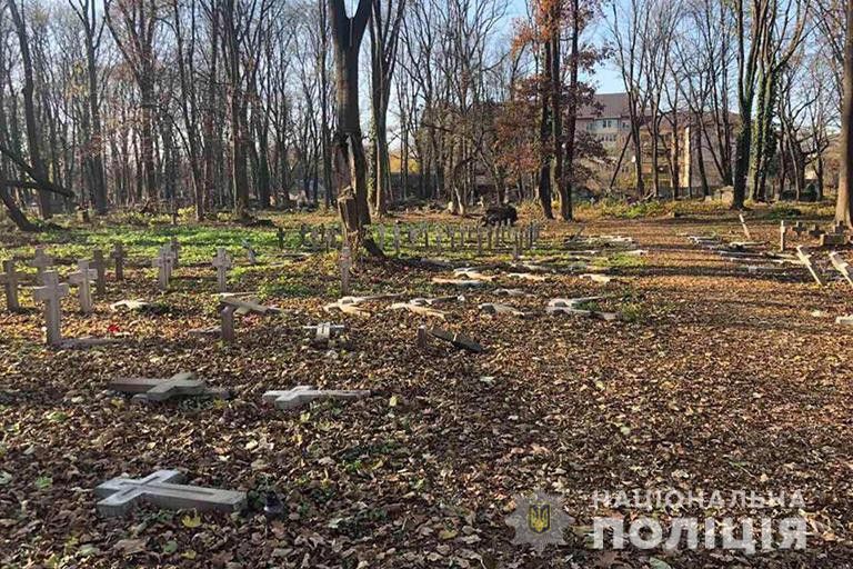 Зловмиснику загрожує відповідальність у вигляді штрафу від 500 до 1000  неоподатковуваних мінімумів доходів громадян