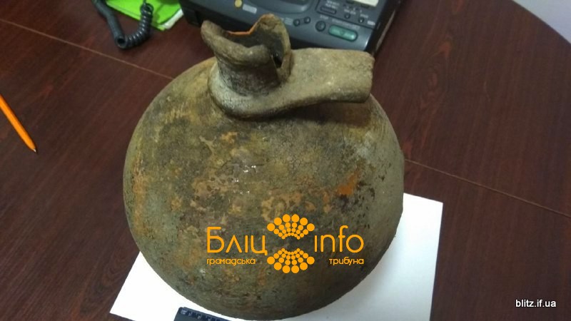 Музейники закликають прикарпатців і надалі приносити такі знахідки в музей