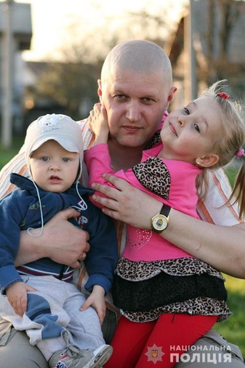 У полеглого бійця залишилися мама, 9-річний син від першого шлюбу, дружина, 6-літня донька і 2-річний син