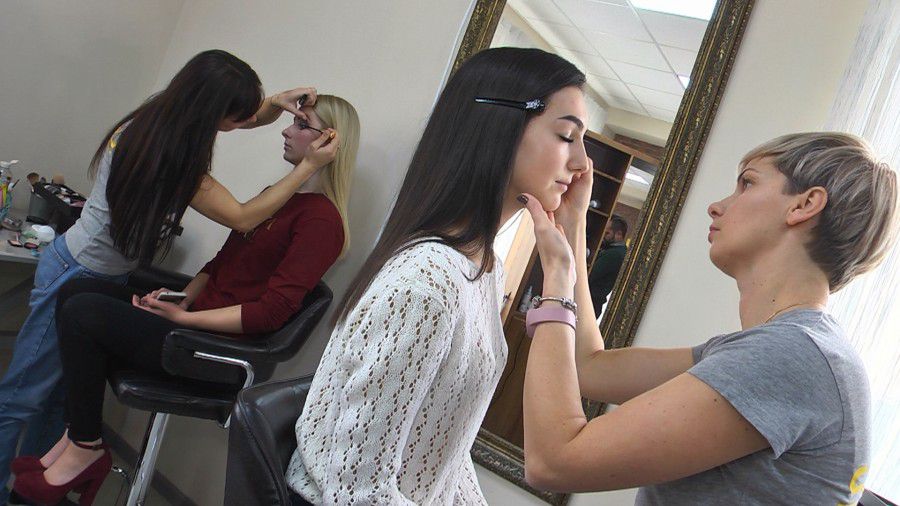 Конкурсантки наразі активно готуються до дійства