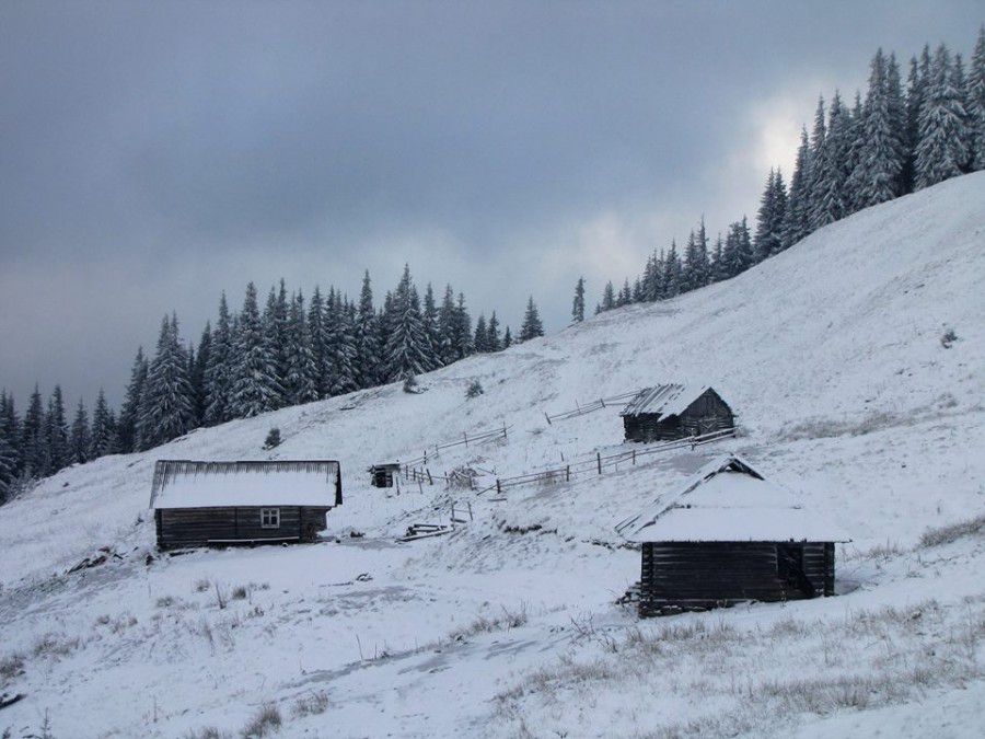 Сьогодні, 17 листопада, очікується мінлива хмарність, без істотних опадів, вночі та вранці слабкий туман