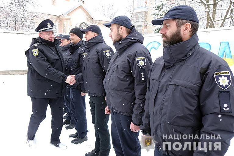 Дев&rsquo;ять досвідчених працівників слідчих підрозділів Прикарпаття повернулися з Донецької області