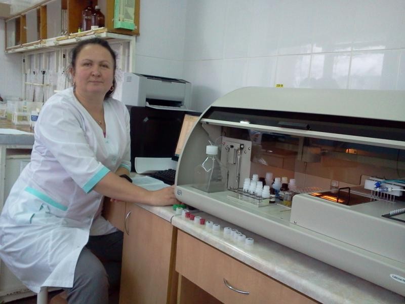 Наразі персонал медзакладу пройшов навчання і вже з 10 грудня почав робити аналізи на нових аналізаторах