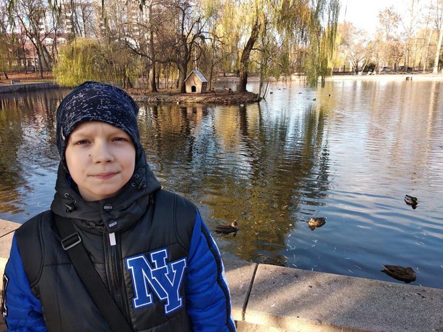 Юному франківцеві, який бореться з недугою, перерахували 1620 гривень