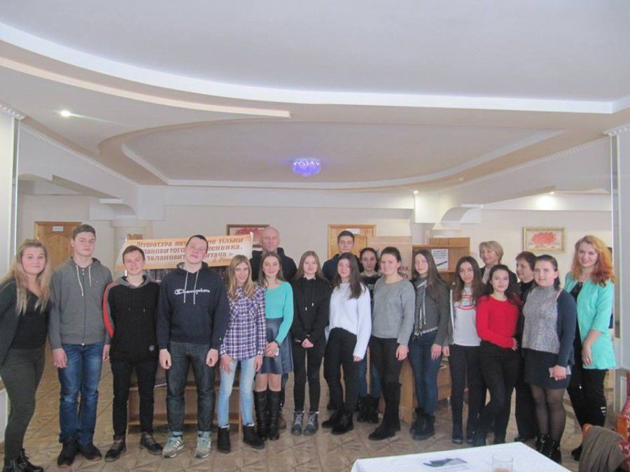 Книги автора учні мали можливість прочитати в бібліотеці училища