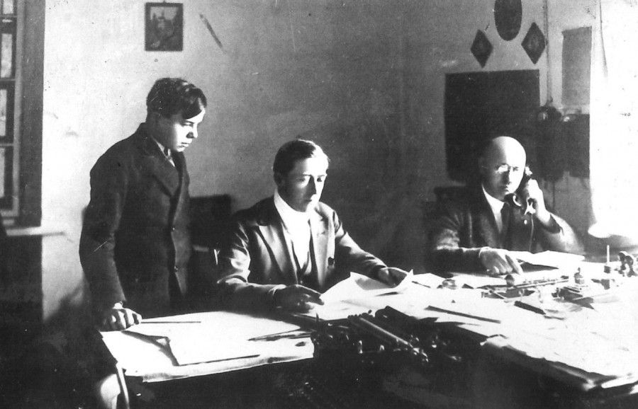 Адвокатське бюро Івана Сохацького. Зліва направо: Євген Мандрик, адвокат Іван Аронець, адвокат Іван Сохацький | Фото: Ал