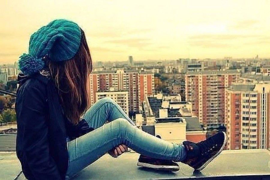 Вихід на дах цього будинку виявився незачиненим, тож, доступ до нього був вільним