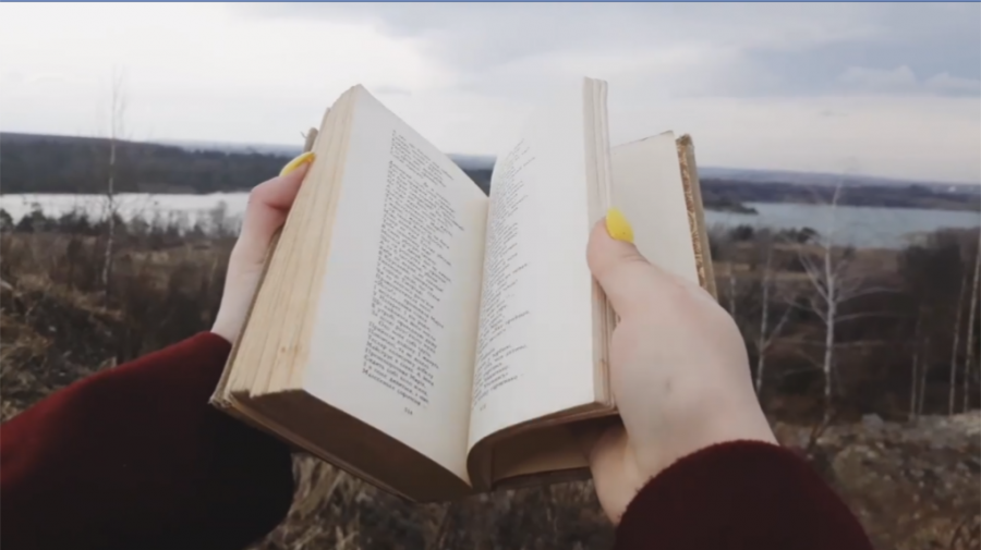 Ліцеїсти не просто читають вірші, але й обирають цікавий музичний супровід та незвичайні локації рідного міста