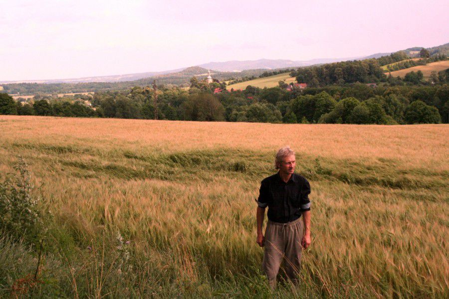 Як стало відомо, в художника медики діагностували катаракту. Потрібна термінова операція
