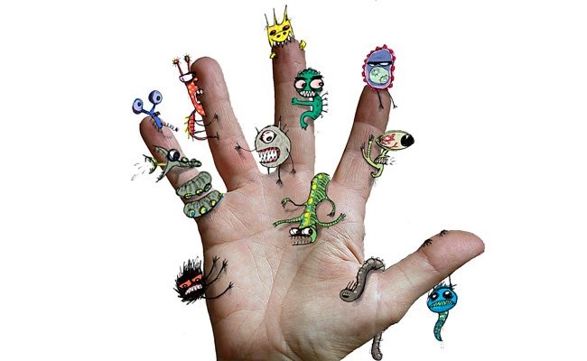 Ілюстрація. Не лінуйтеся помити руки, якщо є така можливість, адже антисептичні спреї не усувають бруд