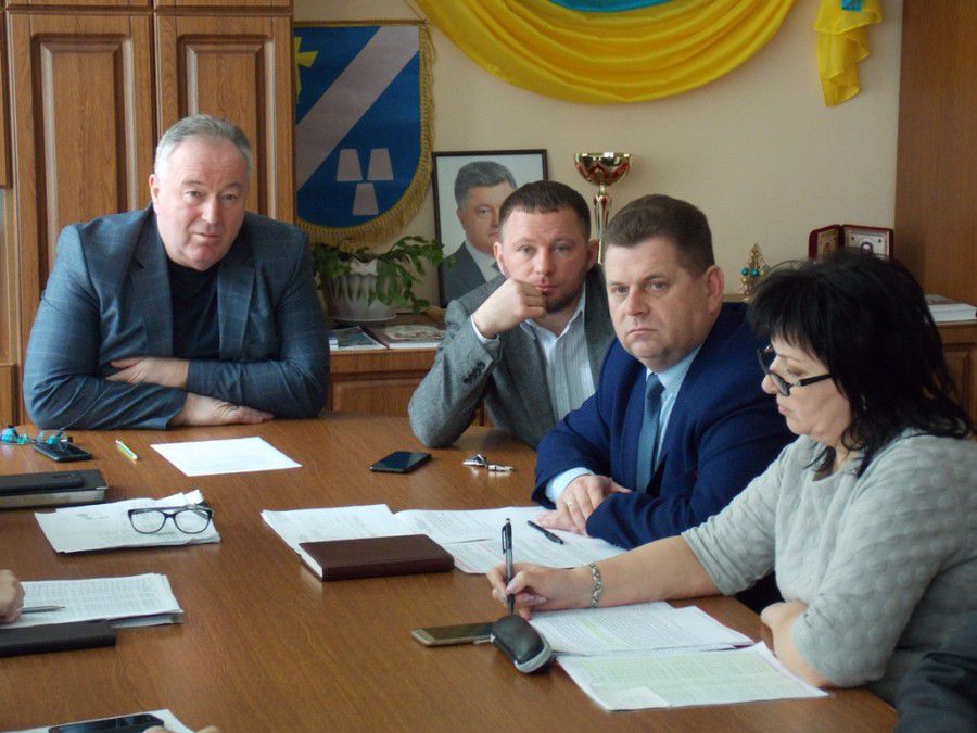 Голова РДА Іван Данів переконаний, що доцільно буде передати народні доми на баланс сільських рад з фінансуванням, яке п