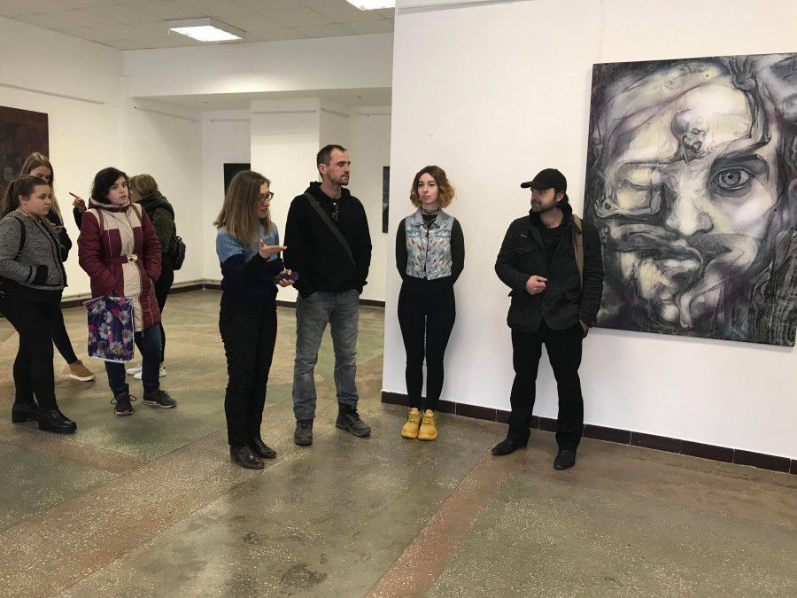 Одні художники в портретах вивчають самі себе, інші &mdash; людей