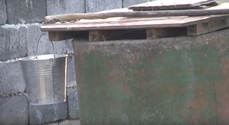 Мама маленької Карини загинула від диму, батько &mdash; втопився в криниці