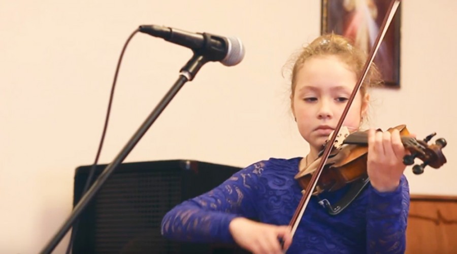 Учениця відділу струнно-смичкових інструментів Ірина Левінська здобула І місце VІІІ Всеукраїнського конкурсу юних викона