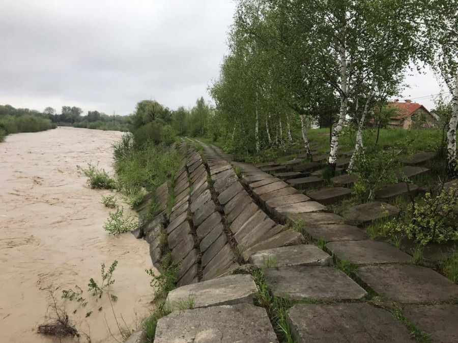 Не краща ситуація і в Угорниках