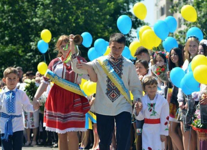 Ілюстрація. Оскільки цьогоріч у калуських школах був довготривалий карантин, навчання у всіх закладах триватиме до 31 тр