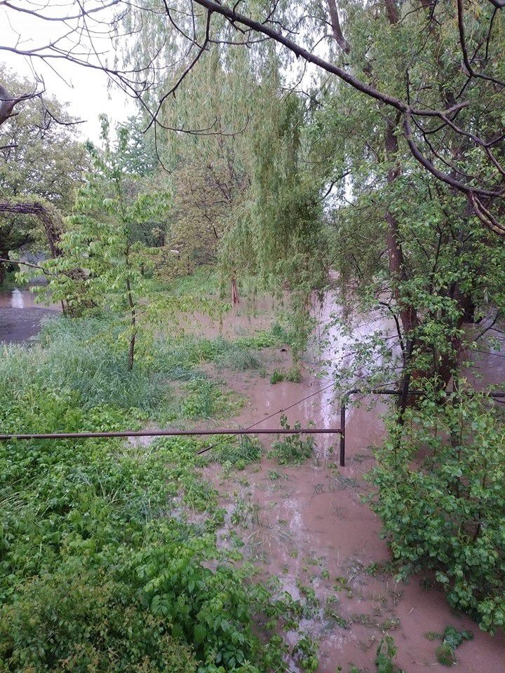 У Підгірках знову розлилася Млинівка