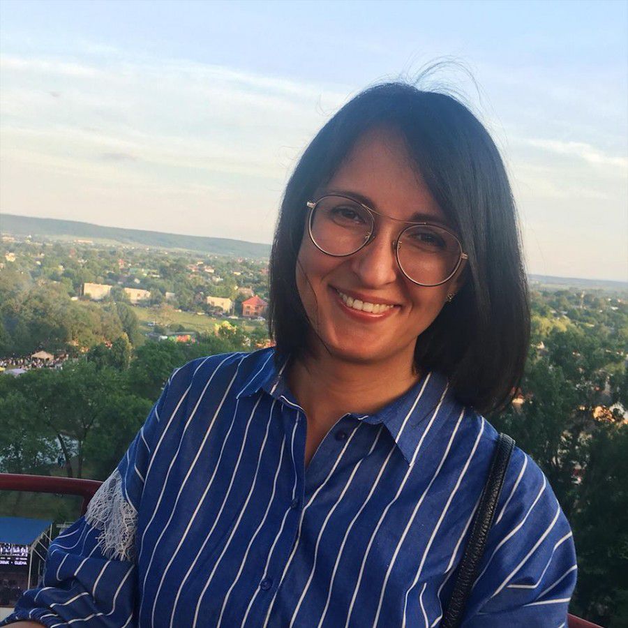 Іноді батьки бояться передати власні комплекси і не знають, як правильно виховувати дитину, зауважує Оксана Кулик