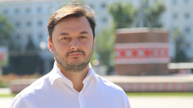 Нардеп з Прикарпаття Юрій Соловей каже, що зміни, які пропонує Зеленський, допоможуть українським олігархам отримати кон