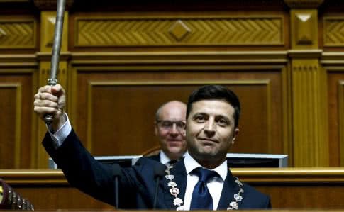 За внесення до порядку денного сесії законопроекту президента щодо публічних закупівель під час виборчого процесу прогол