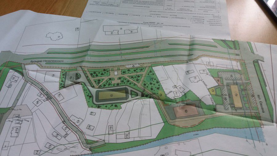 На бульварі Незалежності передбачили будівництво багатоквартирного житлового будинку, меморіальний сквер і медичний цент