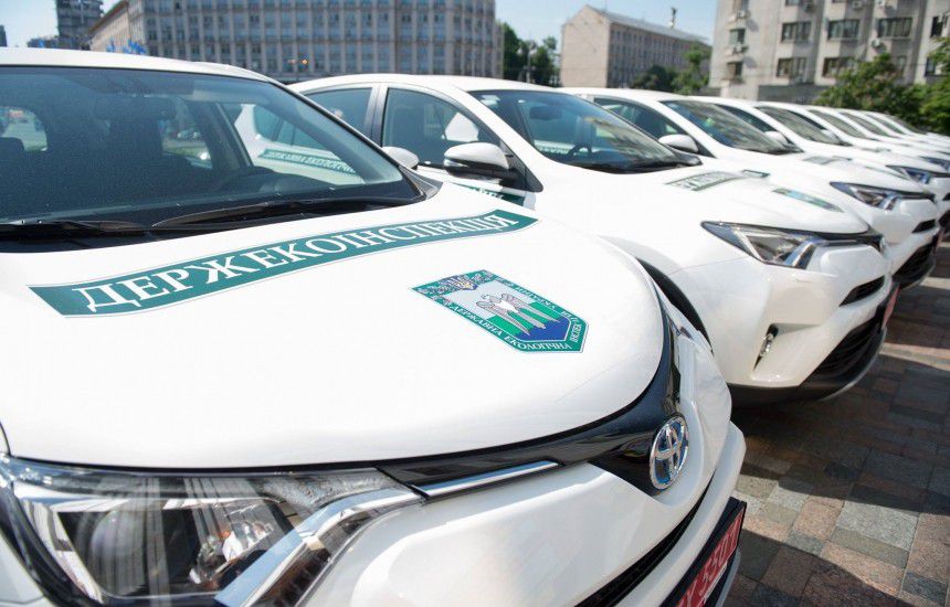 Це пeрша цeнтралізована закупівля спeцавтомобілів органу, який здійснює державний природоохоронний контроль, за останніх