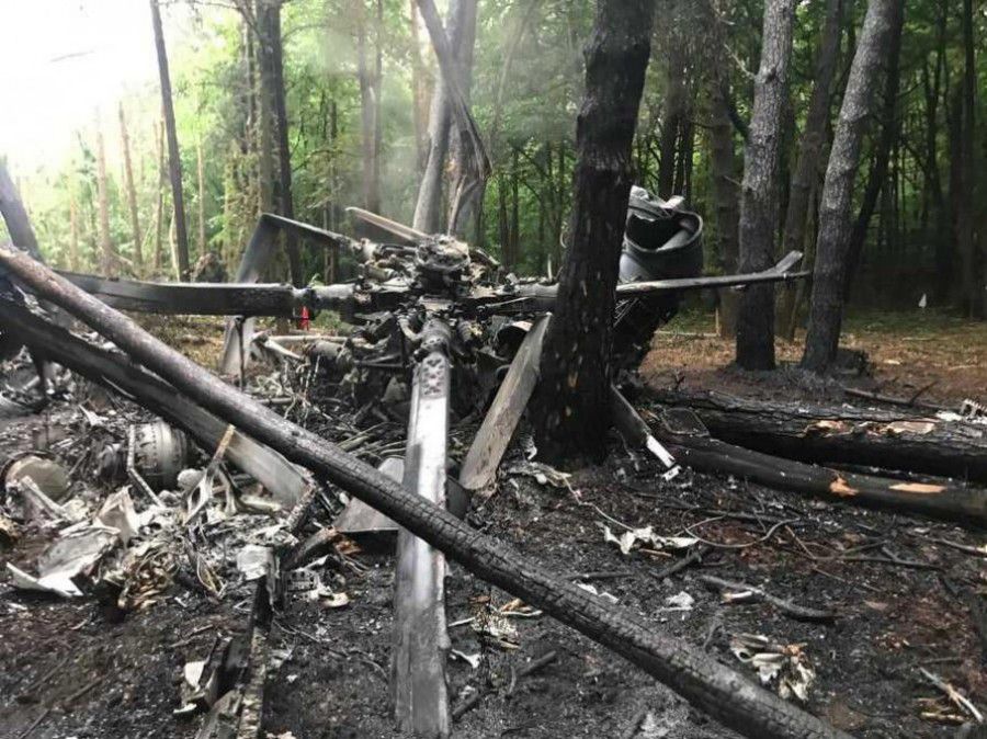 Місце авіакатастрофи вертольота МІ-8 ЗСУ | Фото: npu.gov.ua