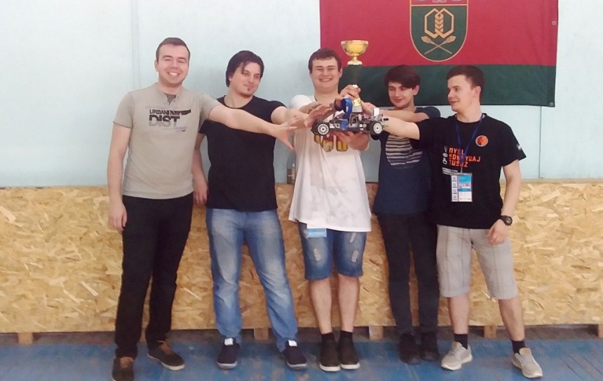 Cтудентська команда Прикарпатського національного університету вже третій рік поспіль стає переможцем Всеукраїнської олі