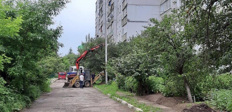 На бульварі Незалежності розпочалися роботи щодо забезпечення освітлення